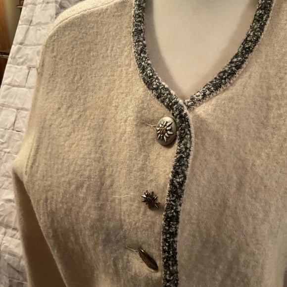 “GEIGER” Off White Vintage Wool Made In Austria Jacket. - Picture 4 of 14